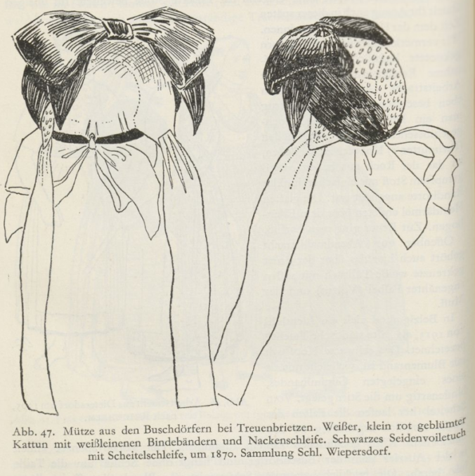 Märkische Schleifenhaube aus den Buschdörfern bei Treuenbrietzen, Vorder- und Seitenansicht